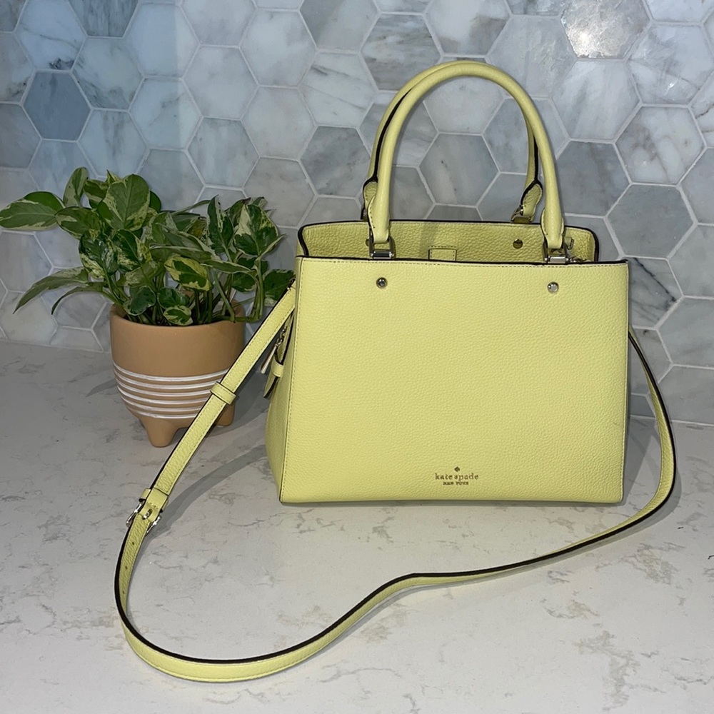 Leila Medium Triple Compartment Satchel 🥰